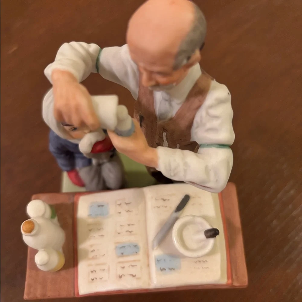 Norman Rockwell Dave Grossman Limited Edition Pharmacist Figurine